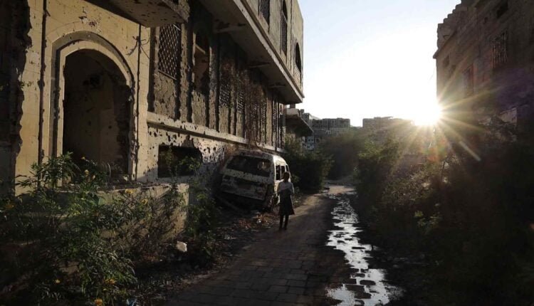 Destroyed house due to conflict in Yemen [01]