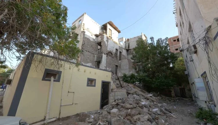 Destroyed Houses Caused by Conflict [3]