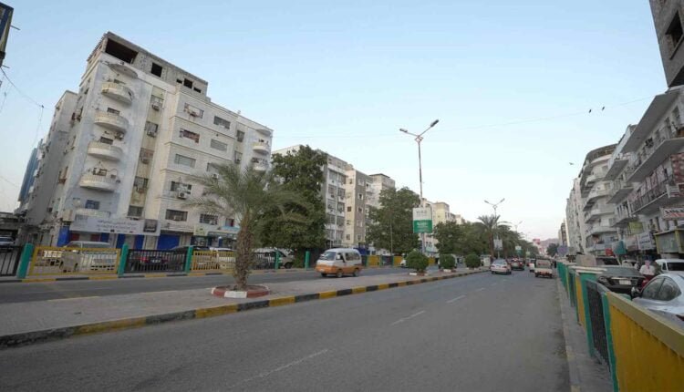 Almo'alla Street in Aden
