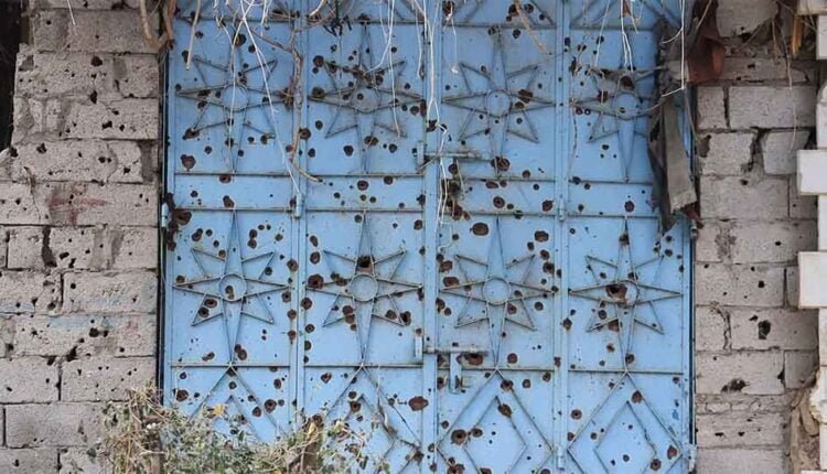 Destroyed houses by heavy clashes [4]