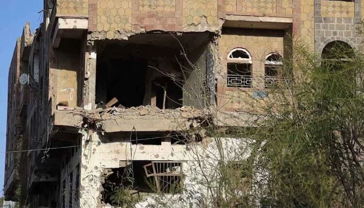 Destroyed houses by heavy clashes [3]