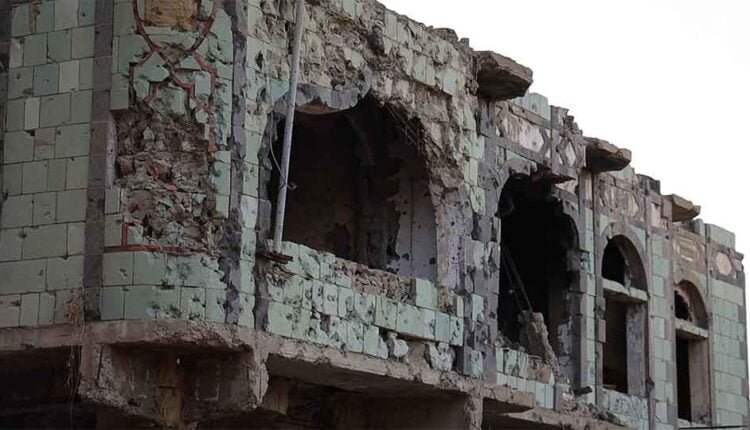 Destroyed houses by heavy clashes [2]