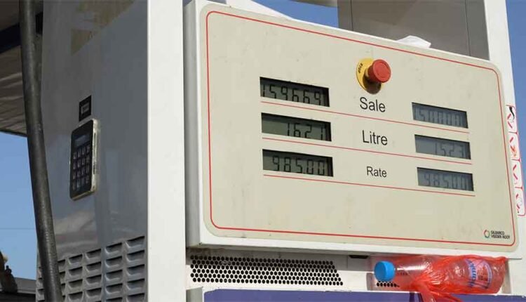 Fuel dispenser machine is operating
