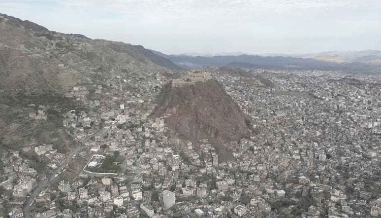 Al Qahira castle and the city [3]